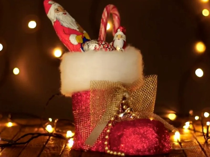 Nikolaus-Stiefel mit Süßigkeiten