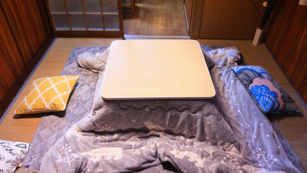 Warme Wohnung ohne Heizung? Mit „Kotatsu“ kann es funktionieren.