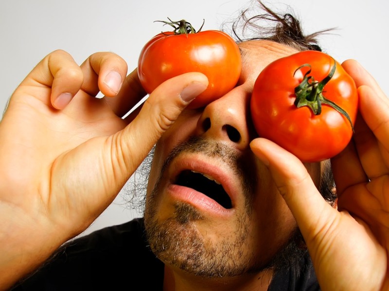Redewendung: Tomaten auf den Augen haben.