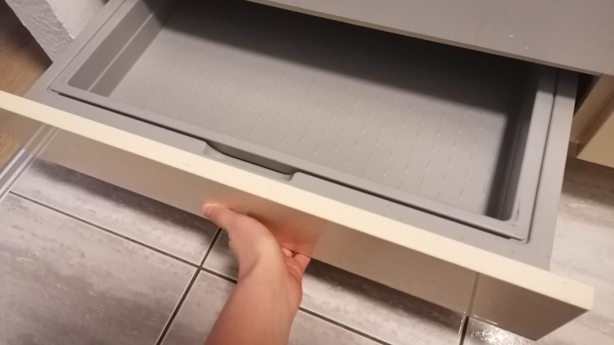 Diese Funktion hat die Schublade unter dem Ofen.