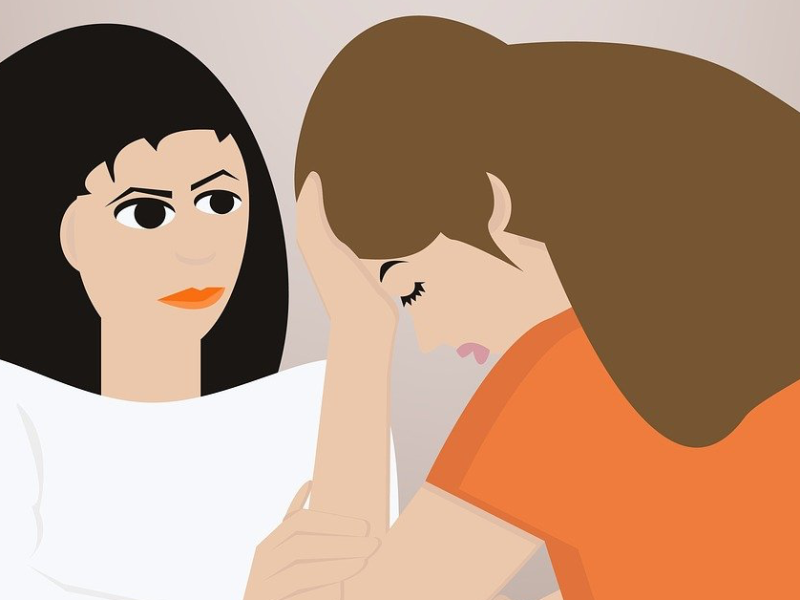 Eine Illustration zweier Frauen. Die eine hält sich besorgt eine Hand an die Stirn. Die andere legt ihre Hand tröstend an den Arm ihres Gegenübers