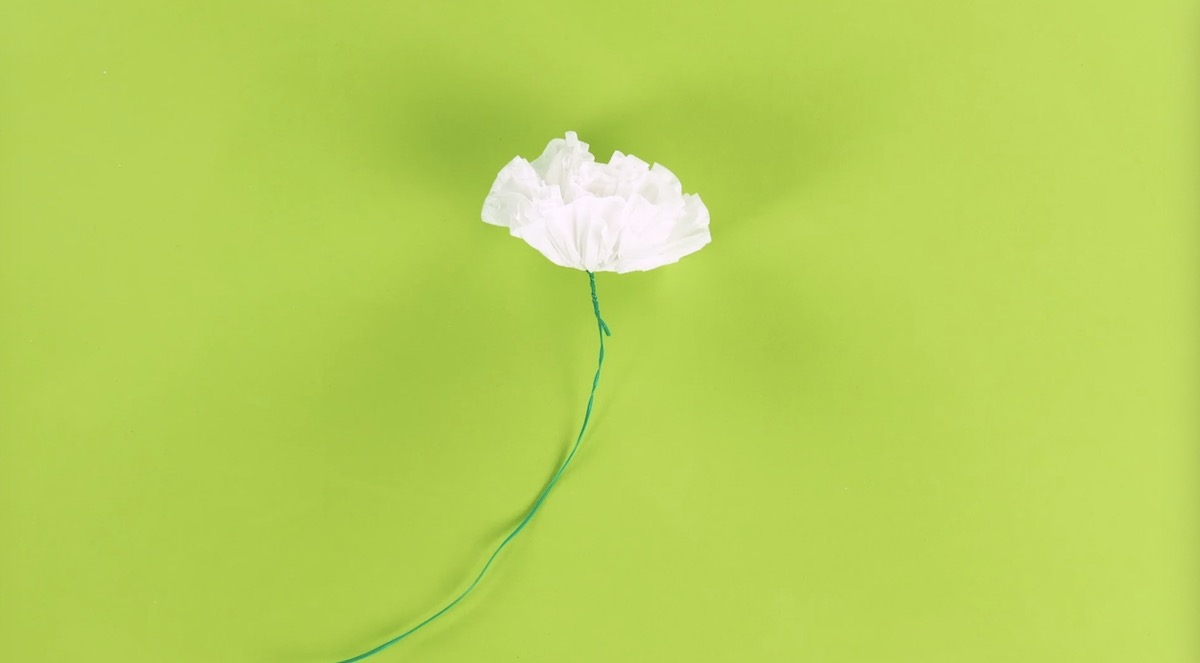 Blume aus Klopapier basteln