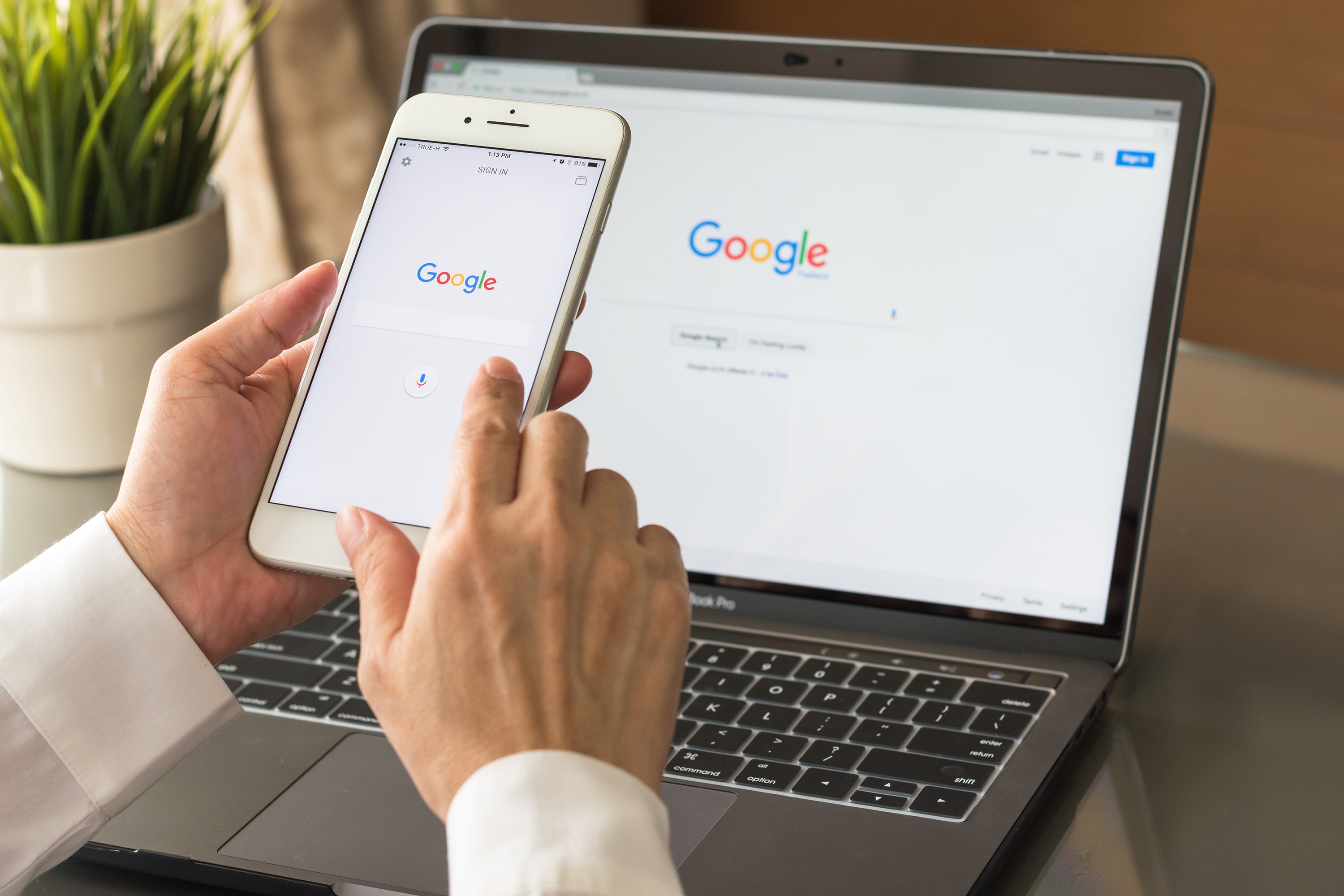 Google auf dem PC und dem Handy