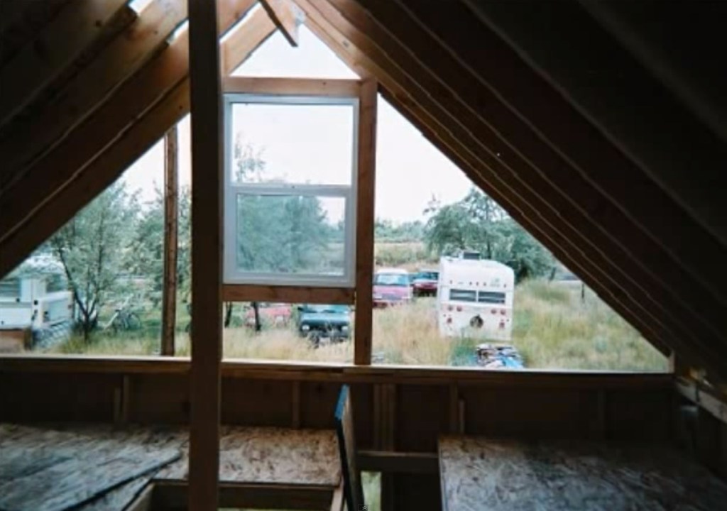Dachgeschoss Rohbau aus Holz.