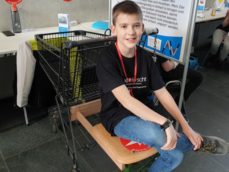 12-Jähriger erfindet Einkaufswagensitz für alte und behinderte Menschen