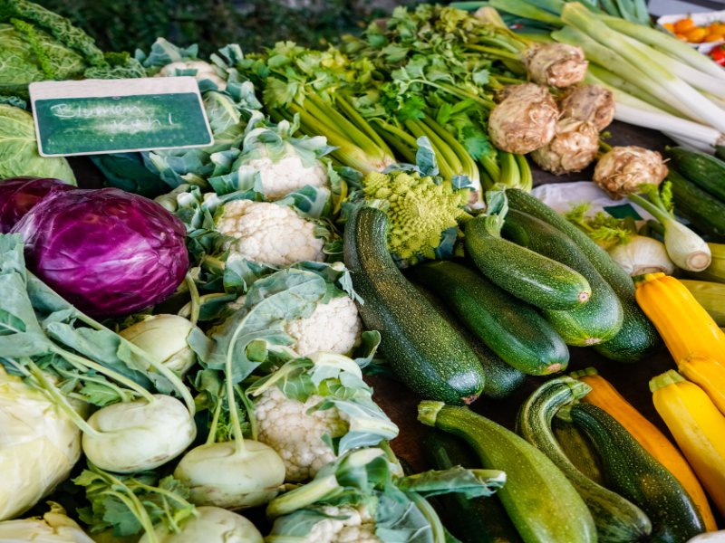 Frisches Gemüse vom Wochenmarkt