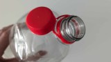 Nerviges Problem mit dem Deckel einer PET-Flasche.