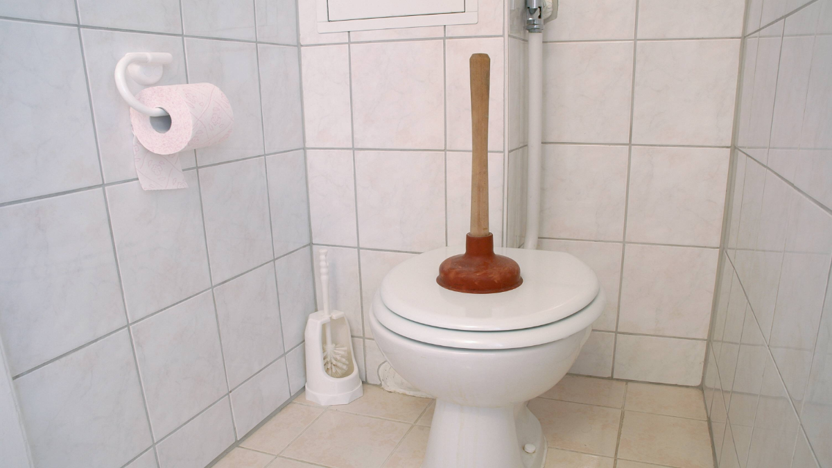 Toilette verstopft Mit diesen Hausmitteln wird sie frei Genialetricks