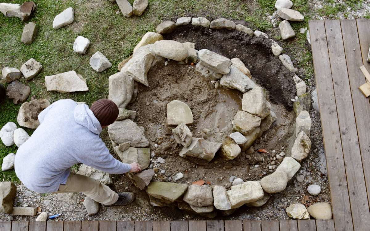 Kräuterschnecke bauen Anleitung in 5 Schritten Genialetricks