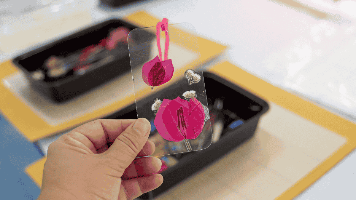 Muttertagsgeschenk last minute Lesezeichen mit getrockneten Blüten