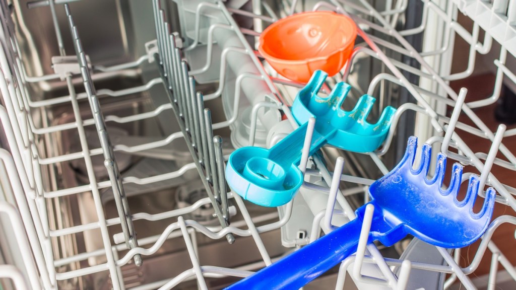 6. Spielzeug aus Plastik