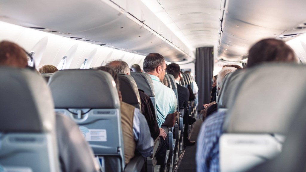 Warum sollte man im Flieger besser nicht am Gang sitzen?