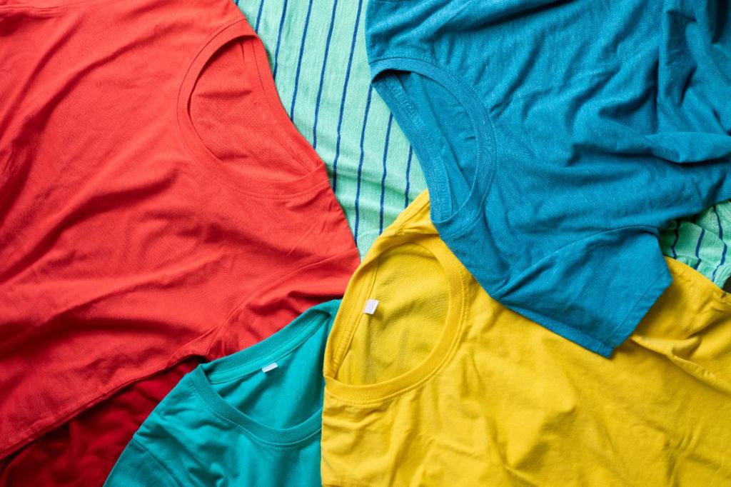 Bunte T-Shirts.